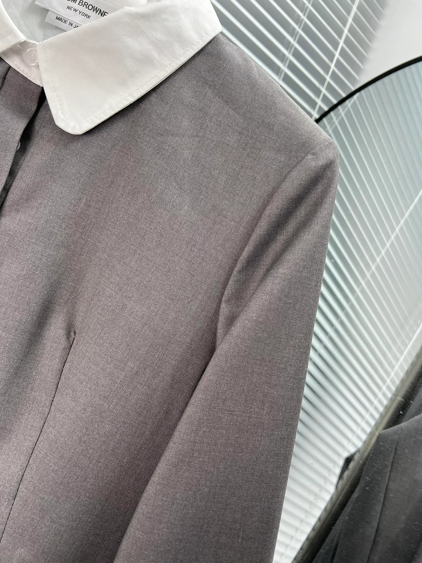 THOM BROWNE A ~ ， ， Versatile ， ， ， ， ， ，Versatile ， !! ， ， ， ， ~~ ， “ ” :Navy Blue Gray Sizes:1 2 3 S M L